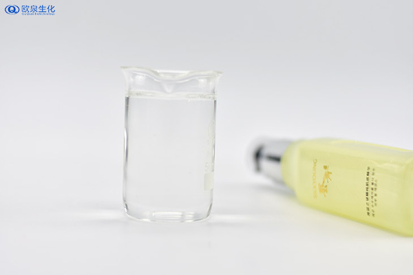 原液oem廠家:抗皺精華液多大開始用？